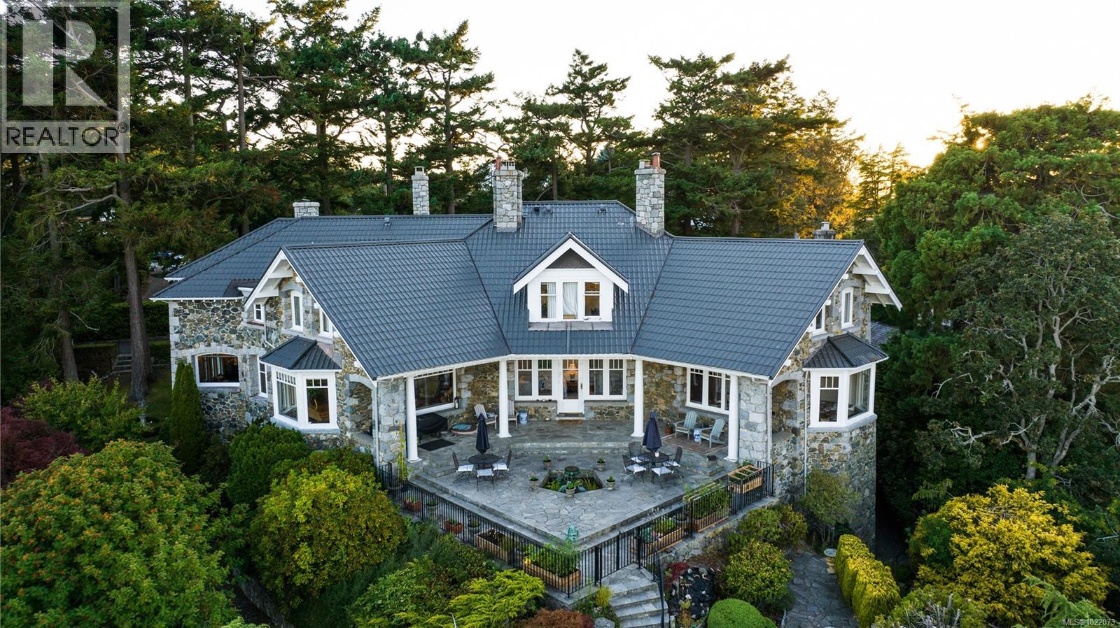 305 Denison Rd - 9