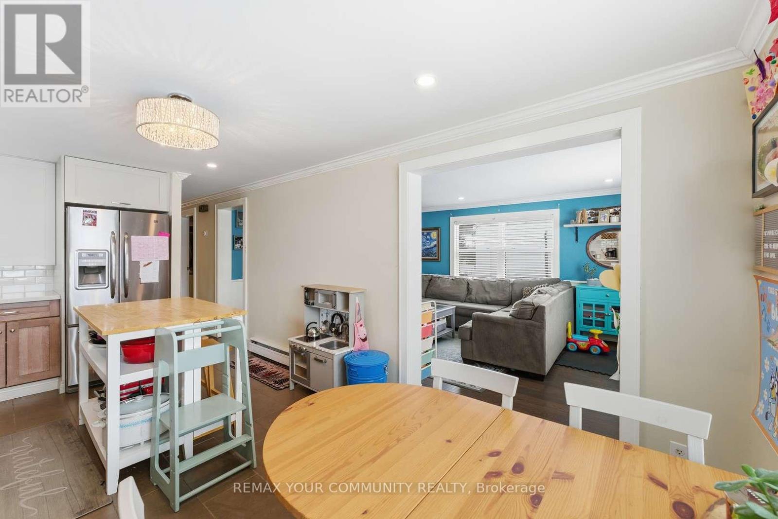 41 EASTERN AVENUE - 10