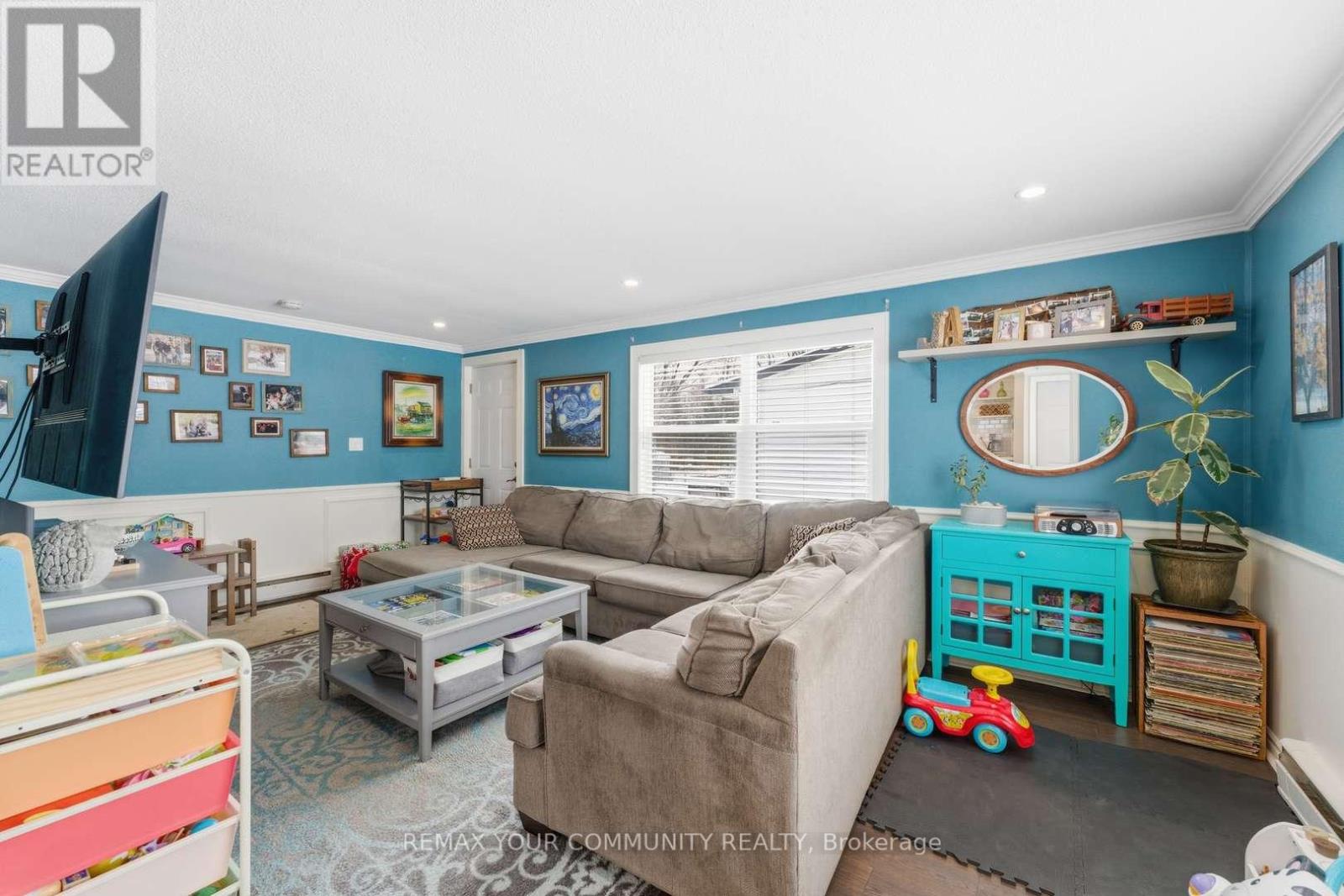 41 EASTERN AVENUE - 8