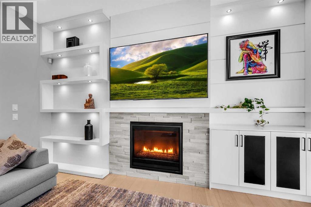 Single Family House for Sale in  a Street SE Inglewood Calgary 