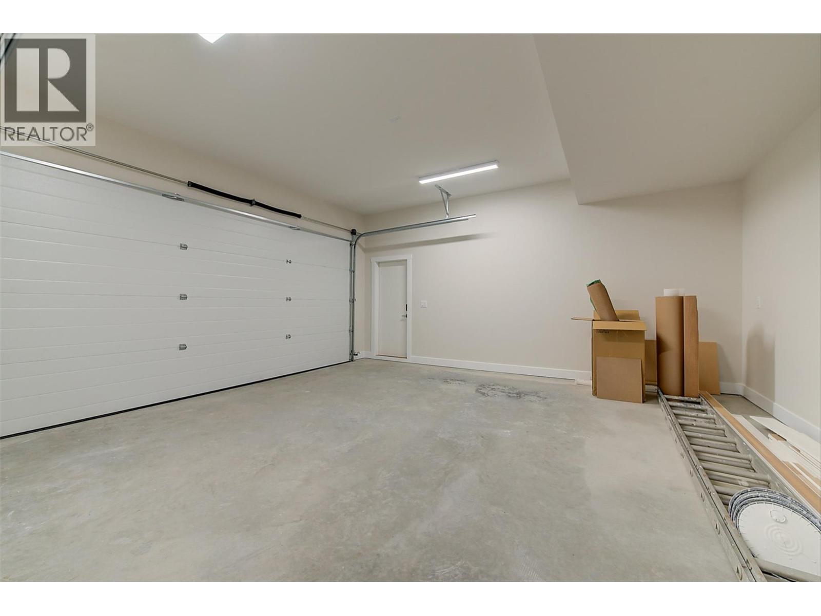 4 732 Coopland Crescent, Kelowna