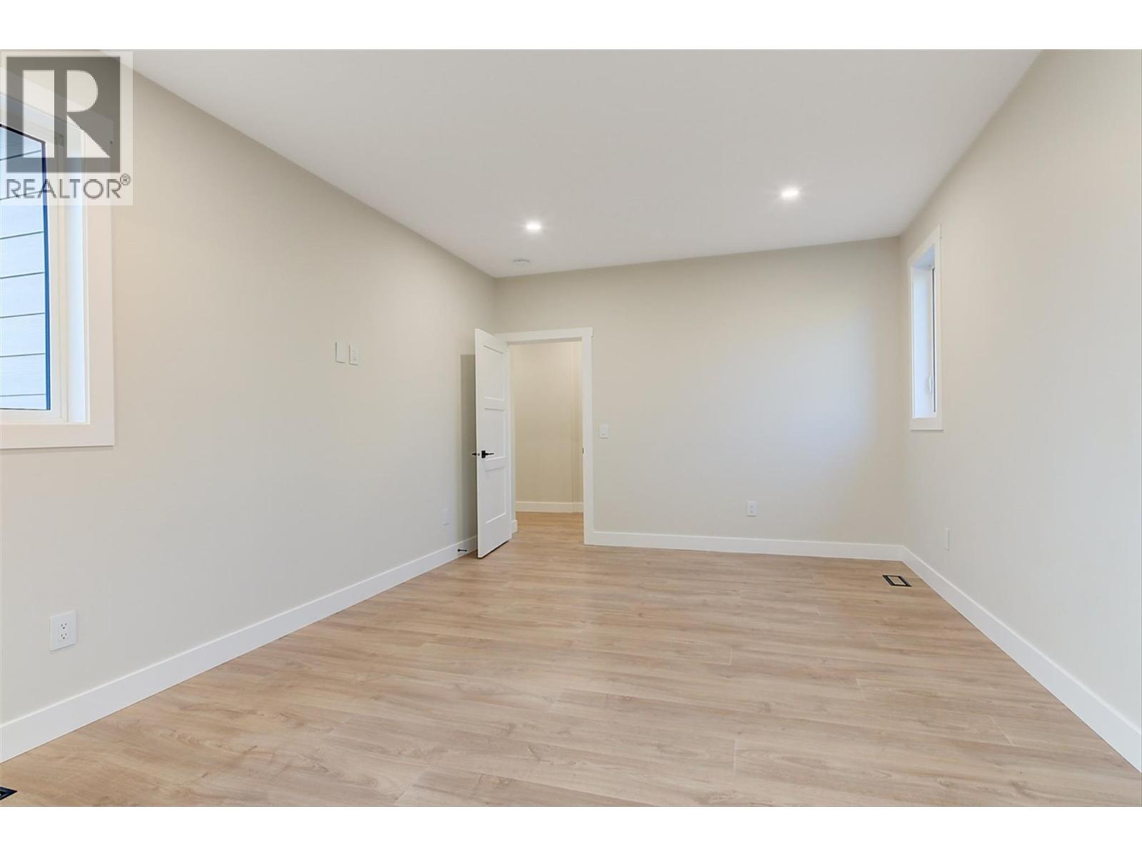 4 732 Coopland Crescent, Kelowna