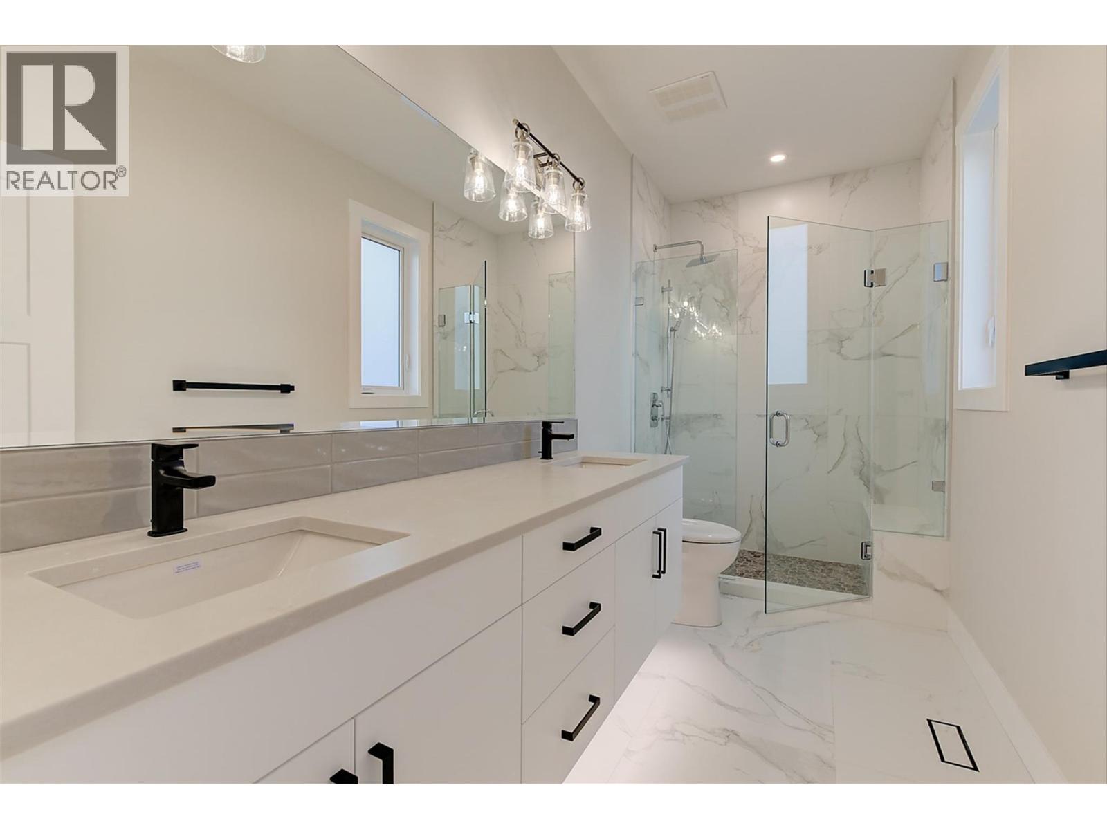 4 732 Coopland Crescent, Kelowna