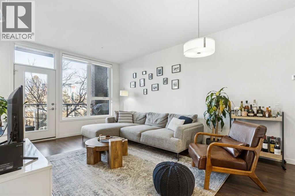 Single Family House for Sale in    Avenue SW Mission Calgary 