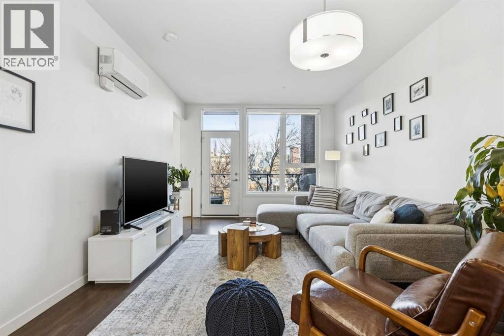 Single Family House for Sale in    Avenue SW Mission Calgary 