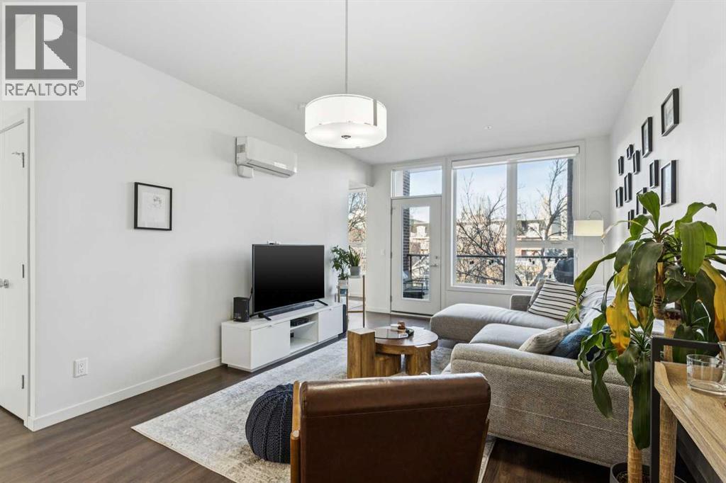 Single Family House for Sale in    Avenue SW Mission Calgary 