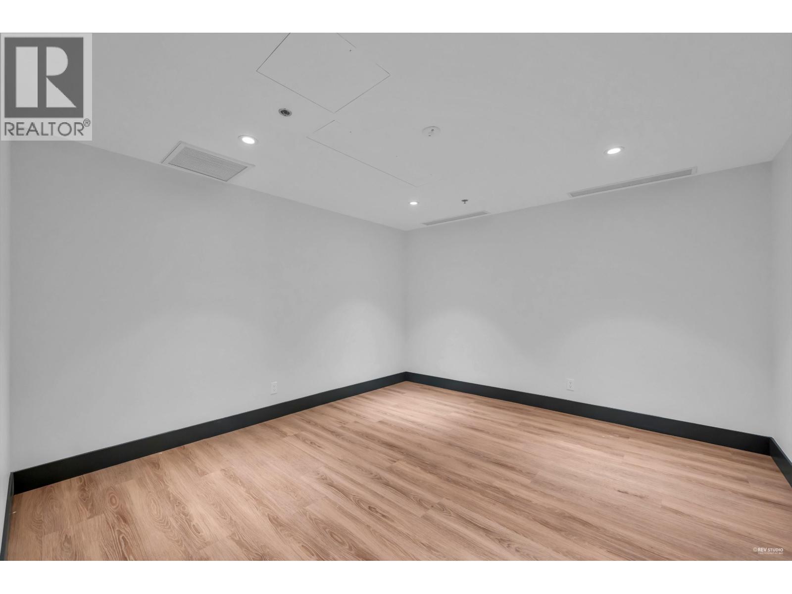 505 1675 LIONS GATE LANE, North Vancouver