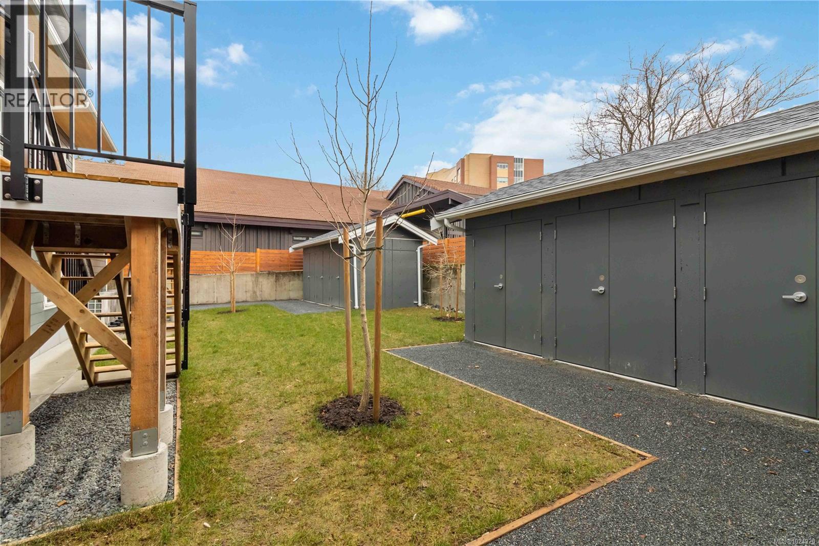 1 1789 Emerson Street, Victoria