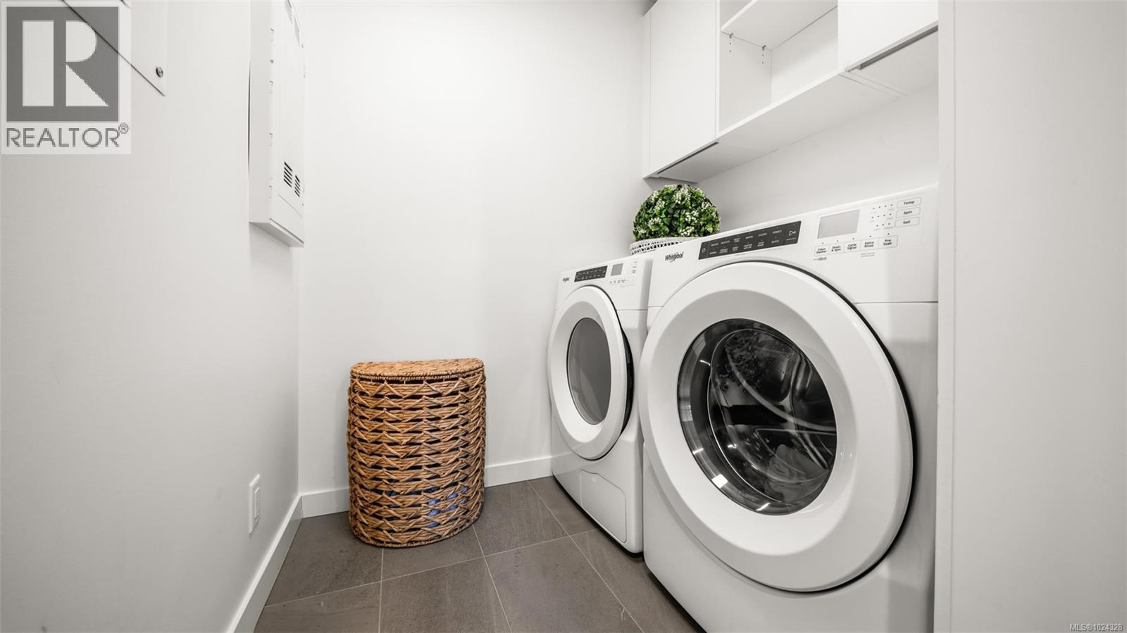 518 2000 HANNINGTON Rd, Langford