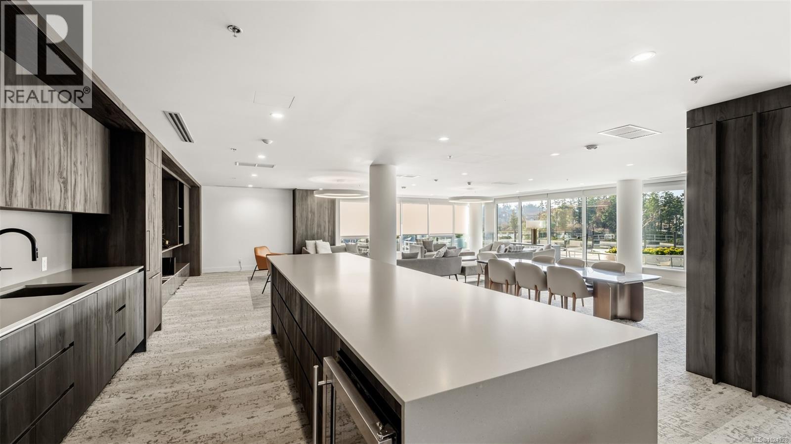 518 2000 HANNINGTON Rd, Langford