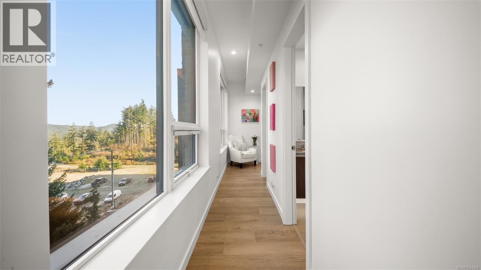 518 2000 HANNINGTON Rd, Langford