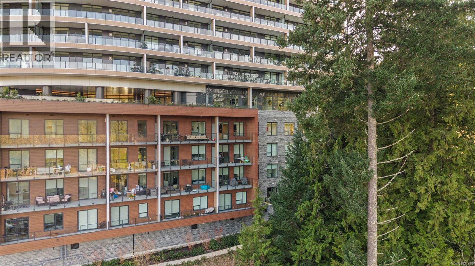 518 2000 HANNINGTON Rd, Langford