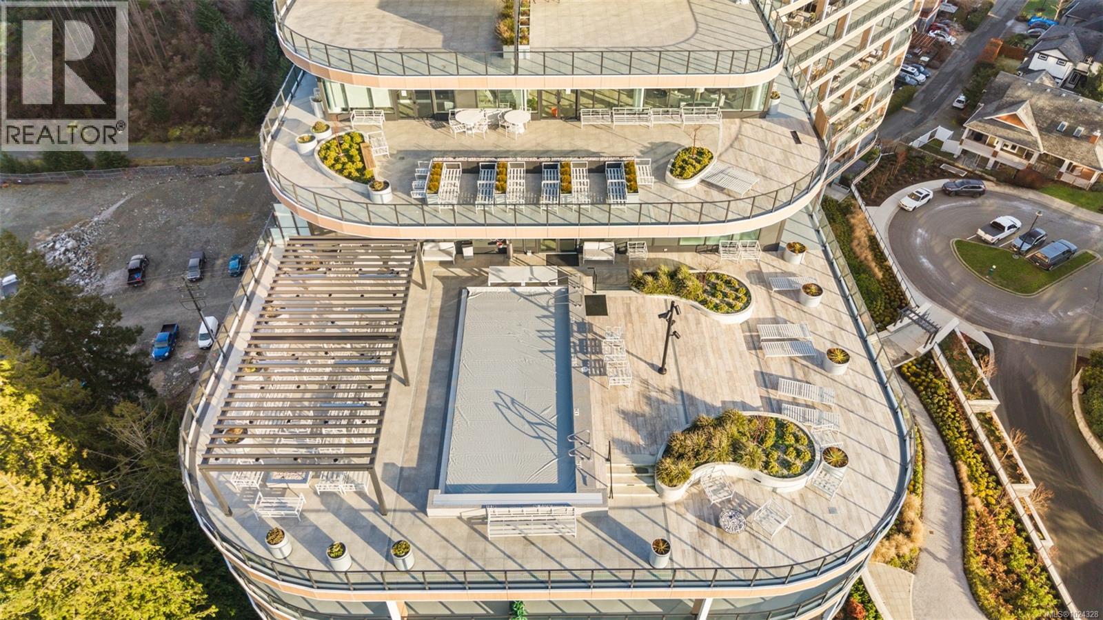 518 2000 HANNINGTON Rd, Langford