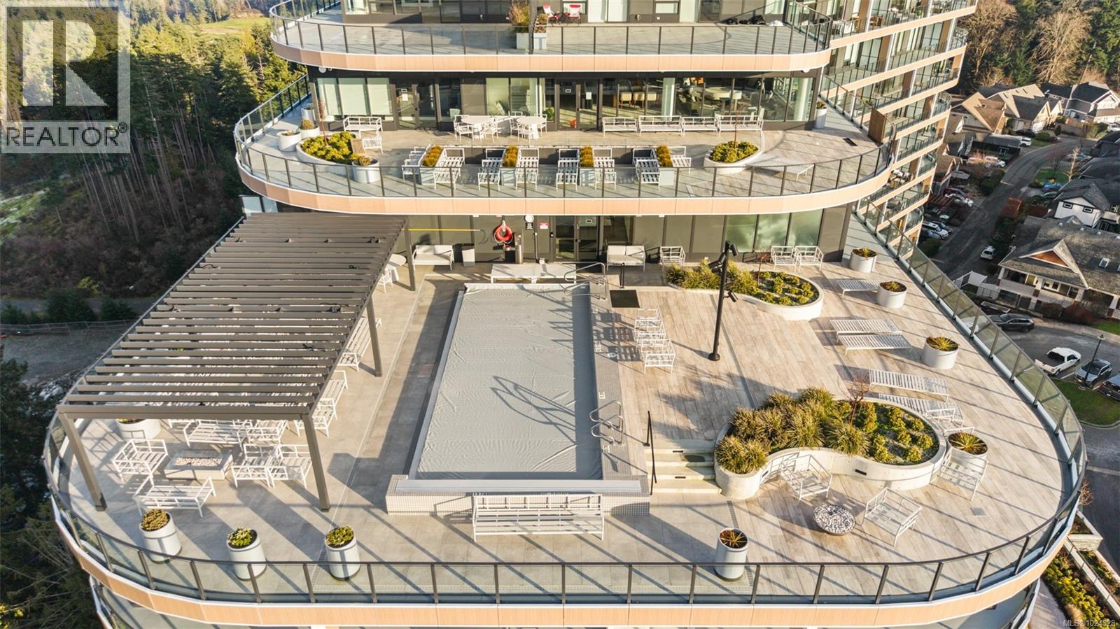 518 2000 HANNINGTON Rd, Langford