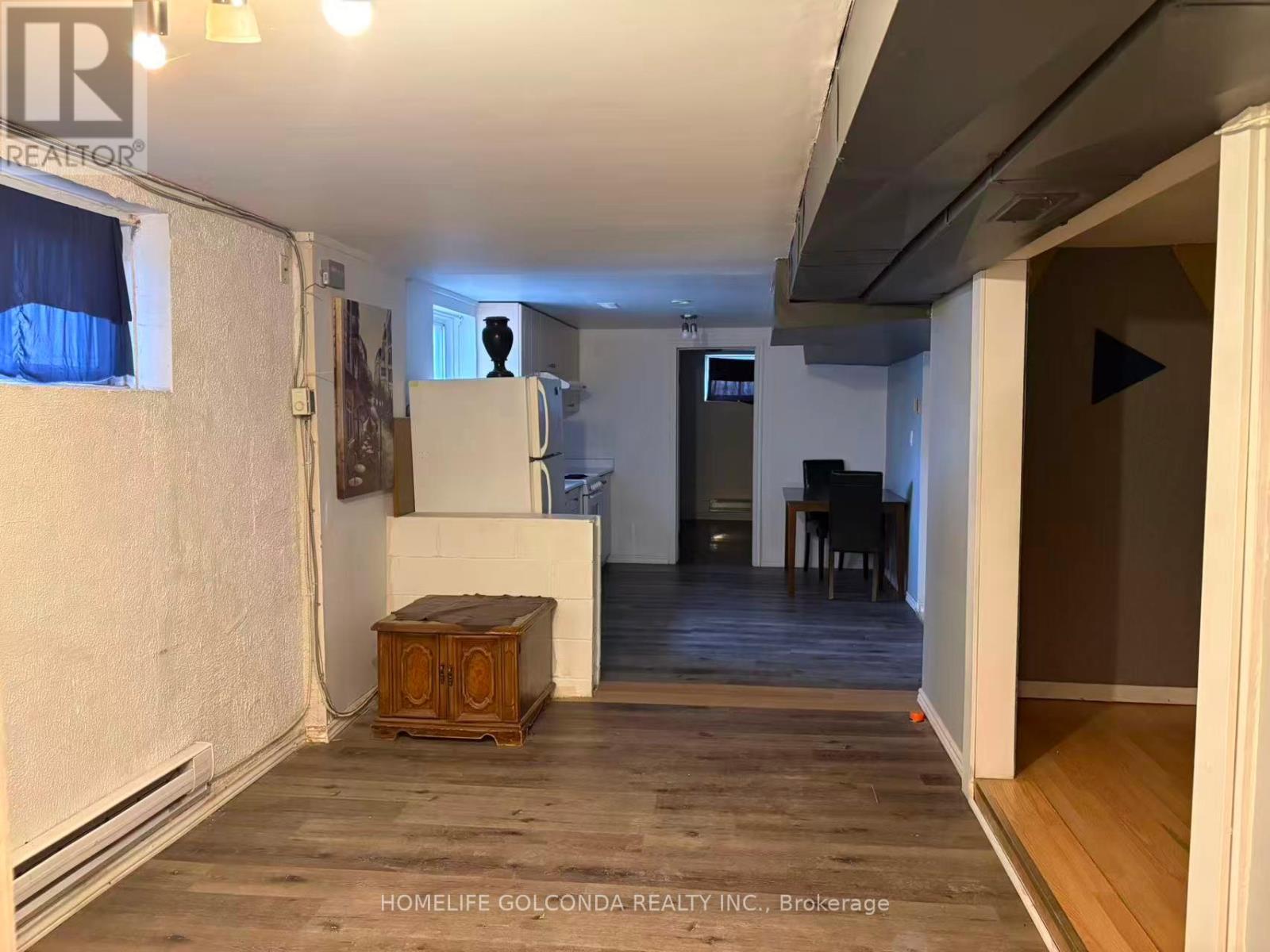 81 SEXTON CRESCENT - Main photo, Toronto (Hillcrest Village), Ontario