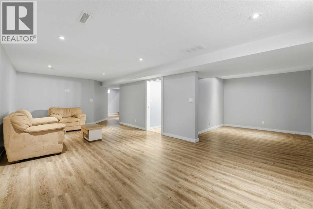 3325 43 Avenue, Red Deer