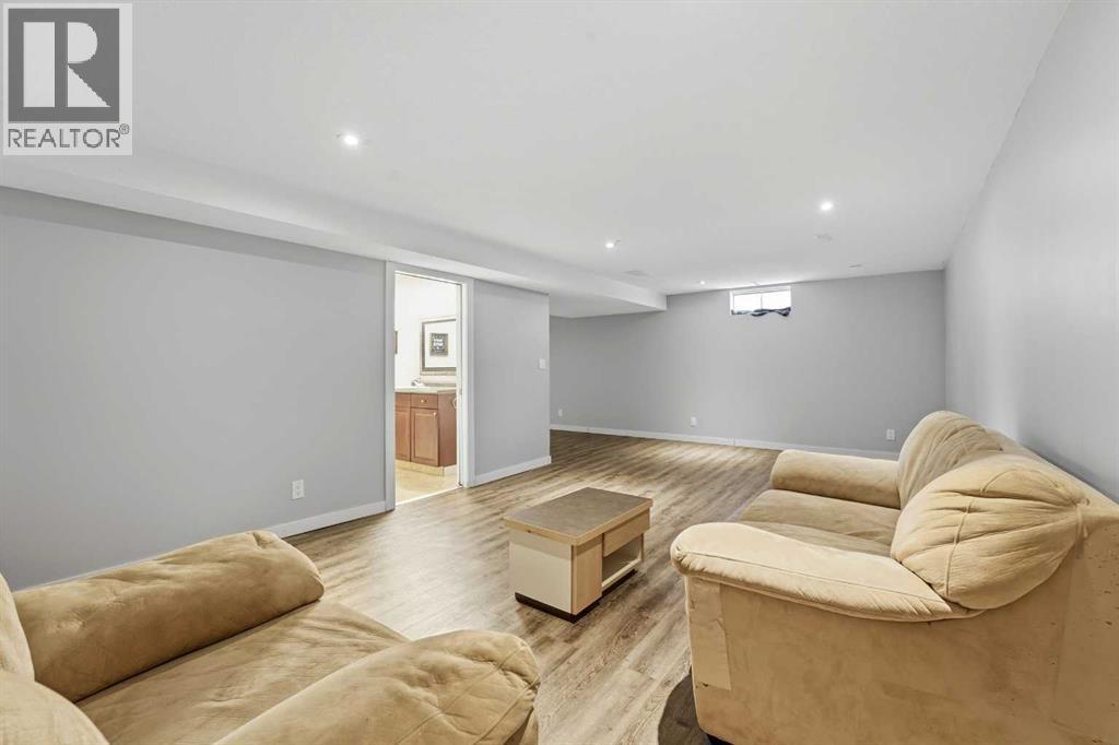 3325 43 Avenue, Red Deer