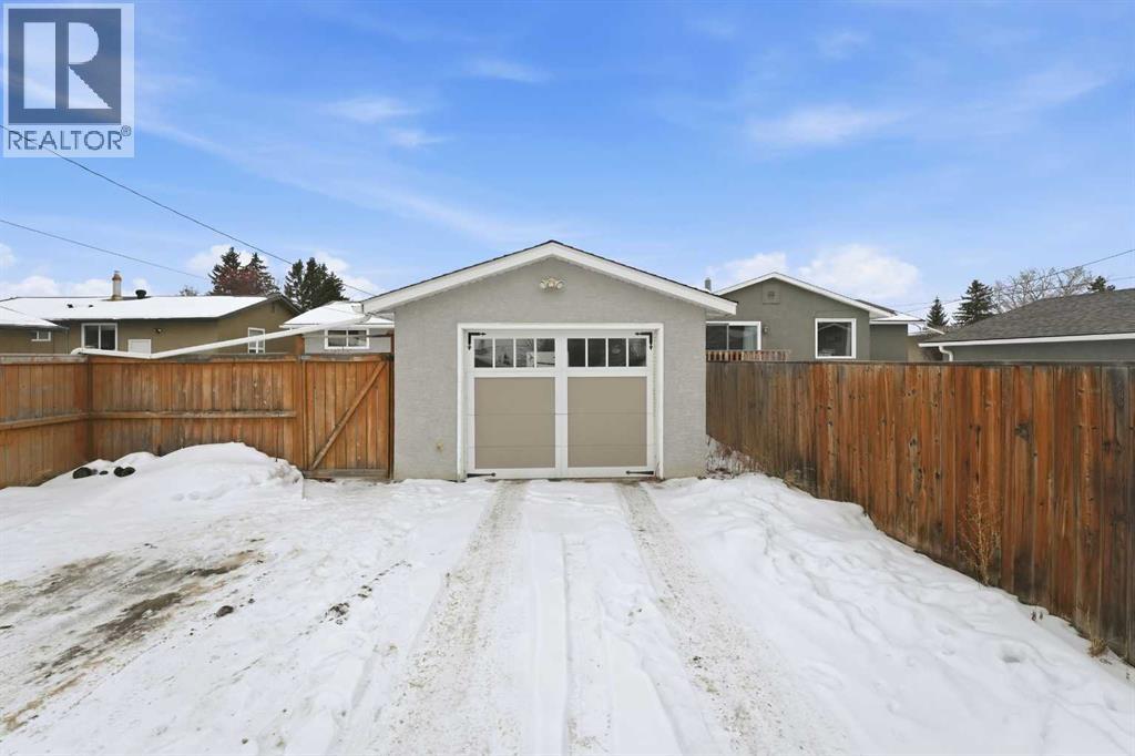 3325 43 Avenue, Red Deer