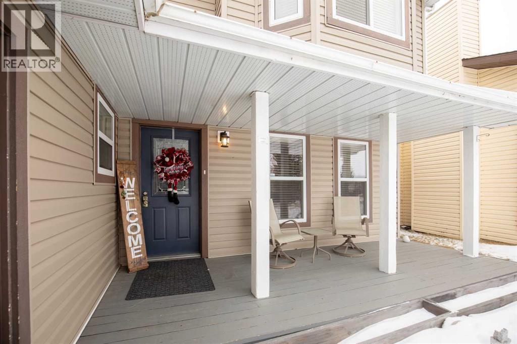 13 Blackstone Avenue, Lacombe