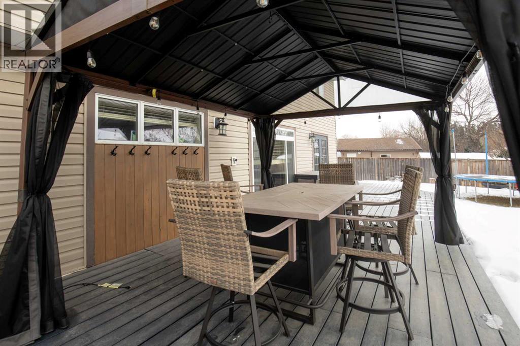 13 Blackstone Avenue, Lacombe