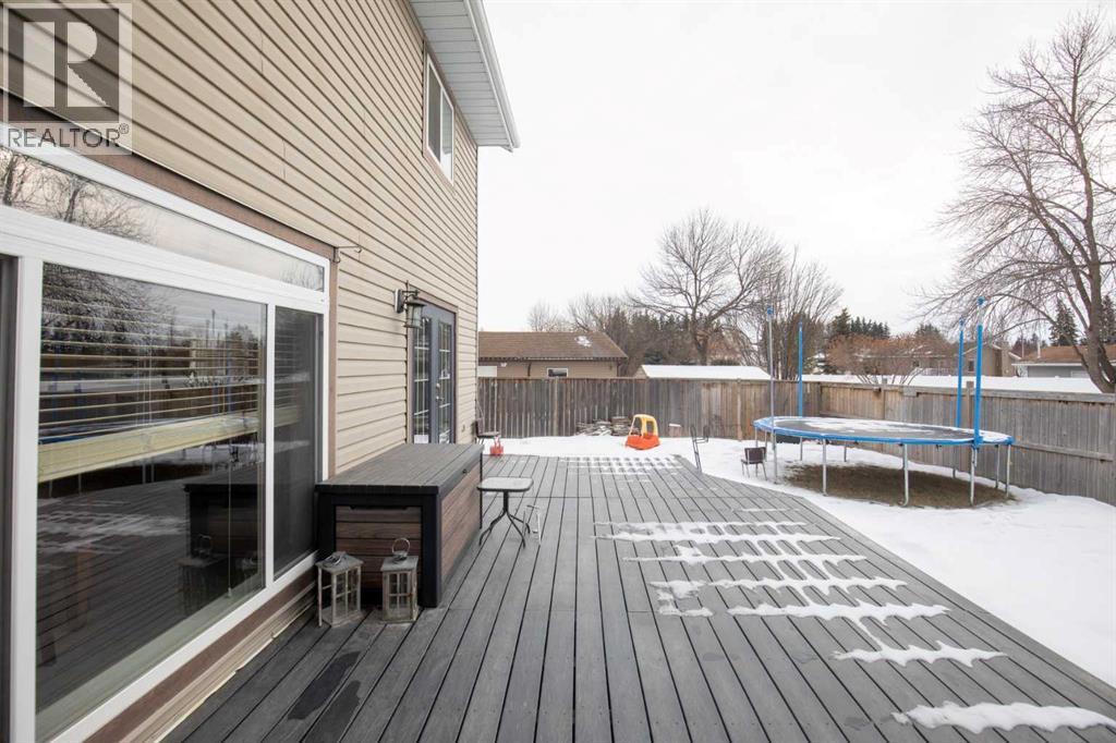 13 Blackstone Avenue, Lacombe