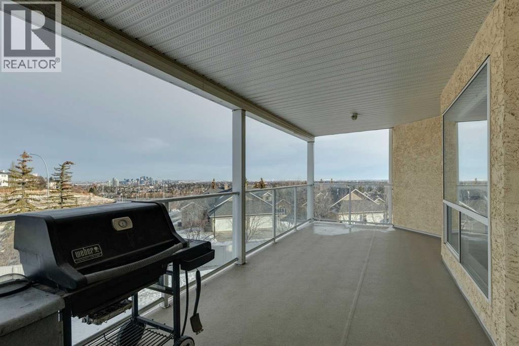 Single Family House for Sale in   Simcoe Boulevard SW Signal Hill Calgary 