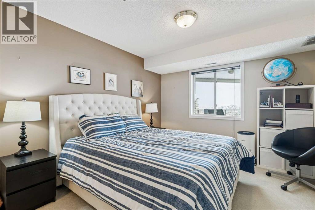 Single Family House for Sale in   Simcoe Boulevard SW Signal Hill Calgary 