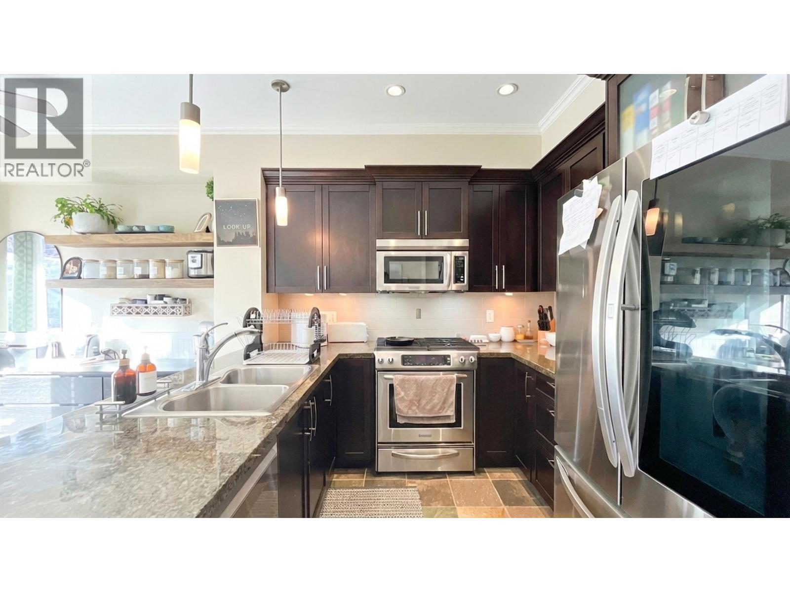 214 BROOKES STREET, New Westminster