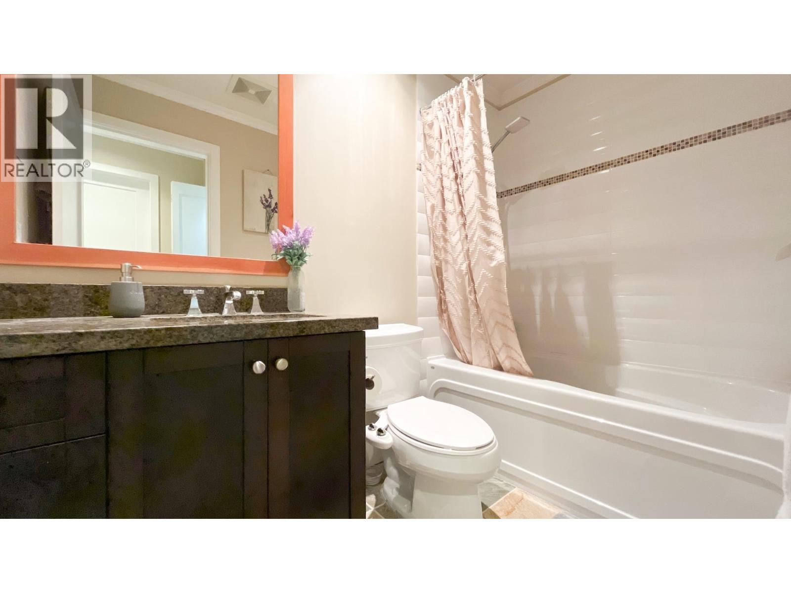 214 BROOKES STREET, New Westminster