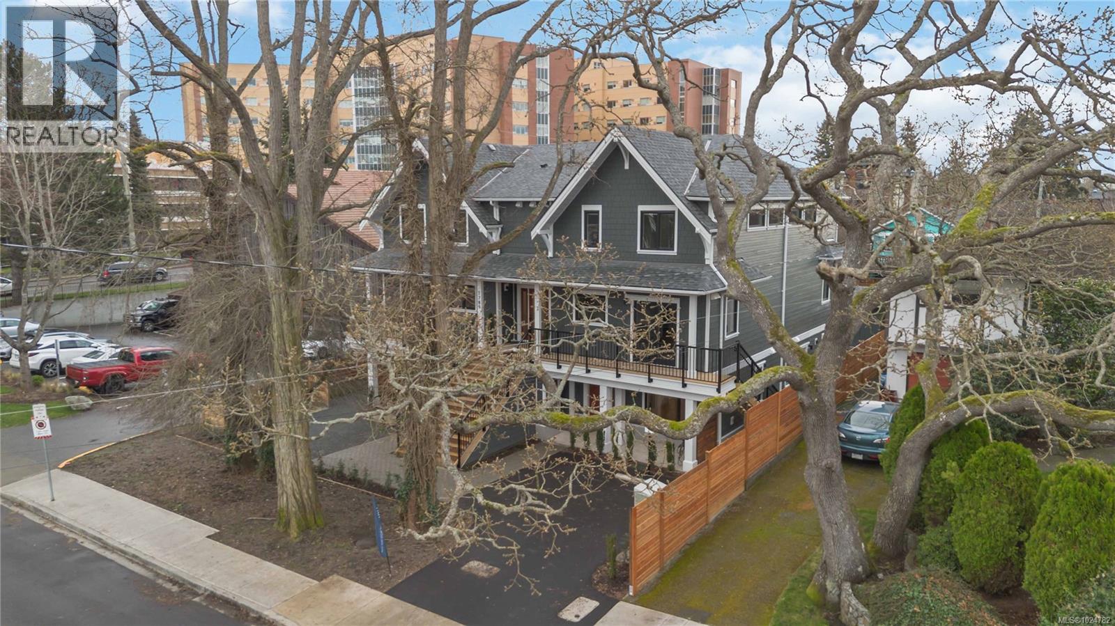 6 1789 Emerson Street, Victoria