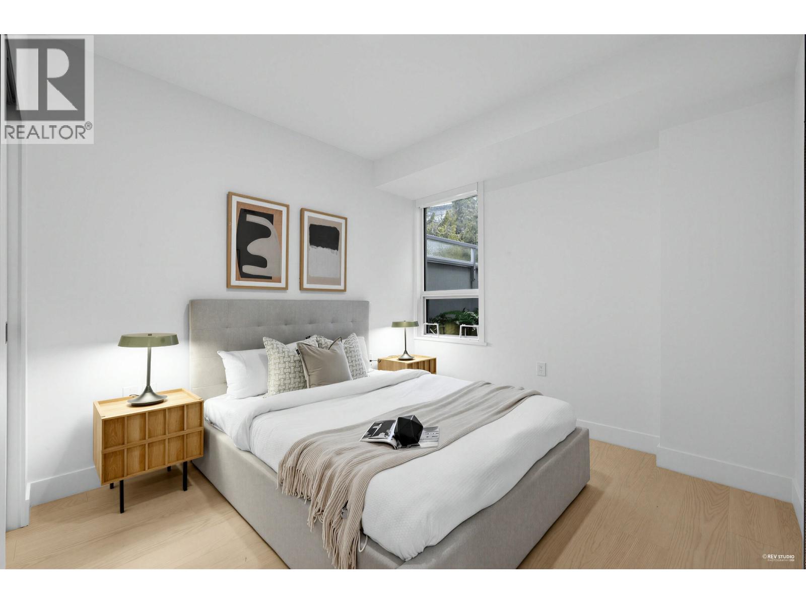 205 1331 MARINE DRIVE, West Vancouver