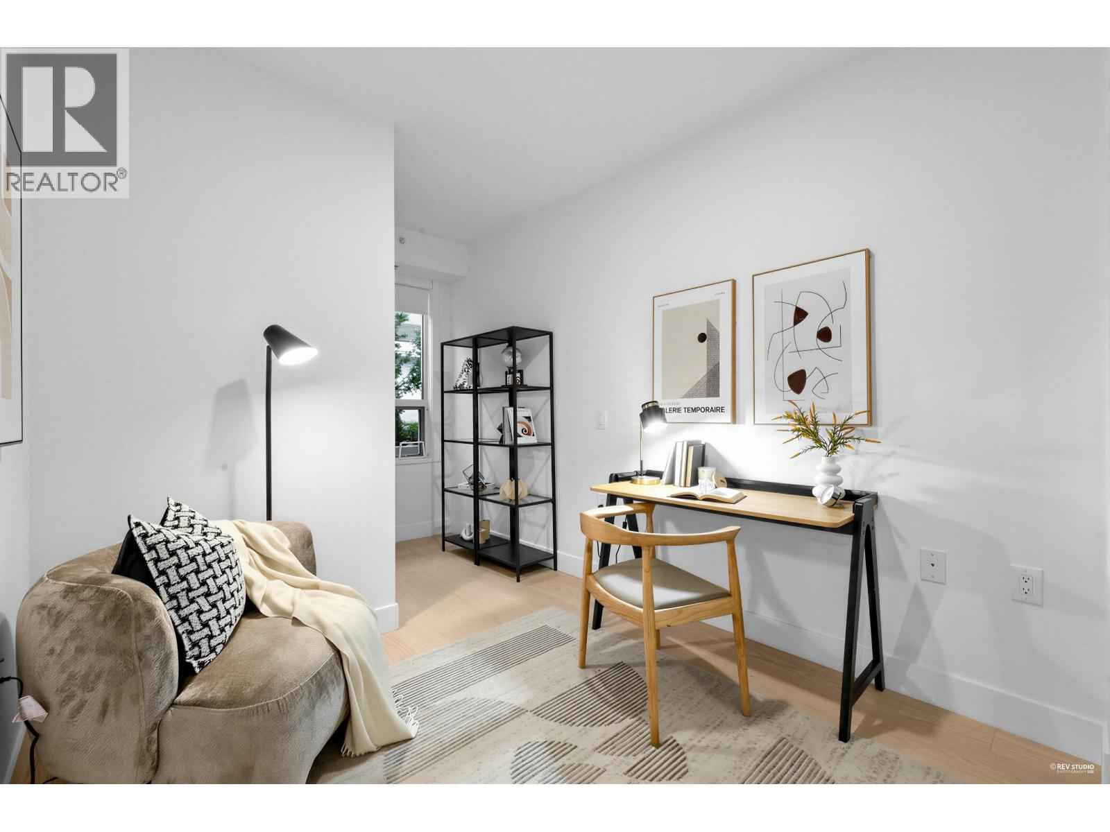 205 1331 MARINE DRIVE, West Vancouver