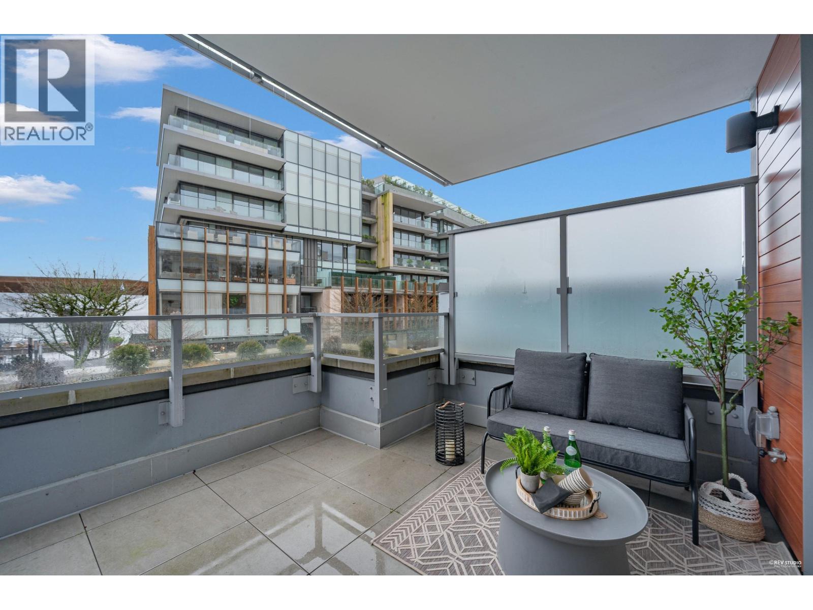 205 1331 MARINE DRIVE, West Vancouver