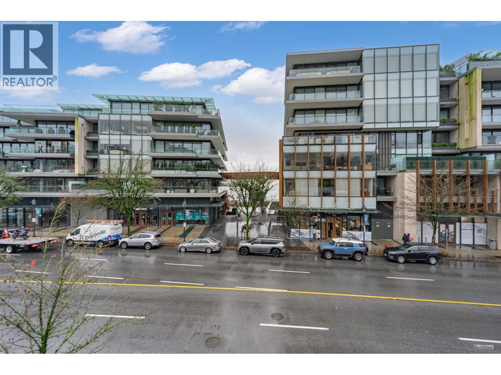 205 1331 MARINE DRIVE, West Vancouver