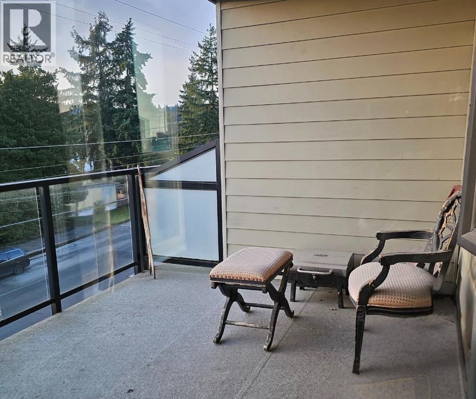 306 5682 WHARF AVENUE, Sechelt