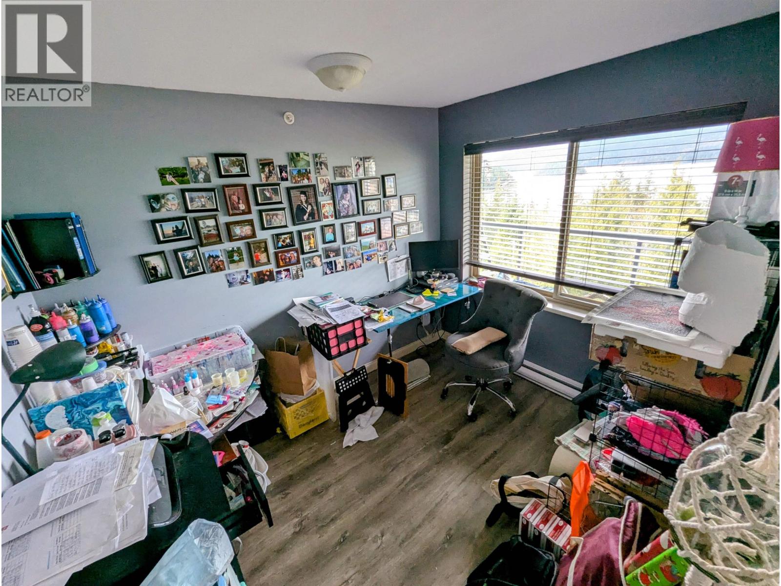 322 5780 TRAIL AVENUE, Sechelt