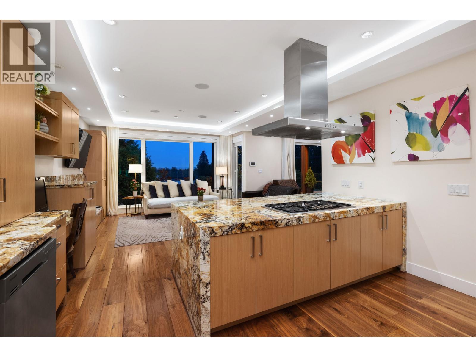 2449 KINGS AVENUE, West Vancouver