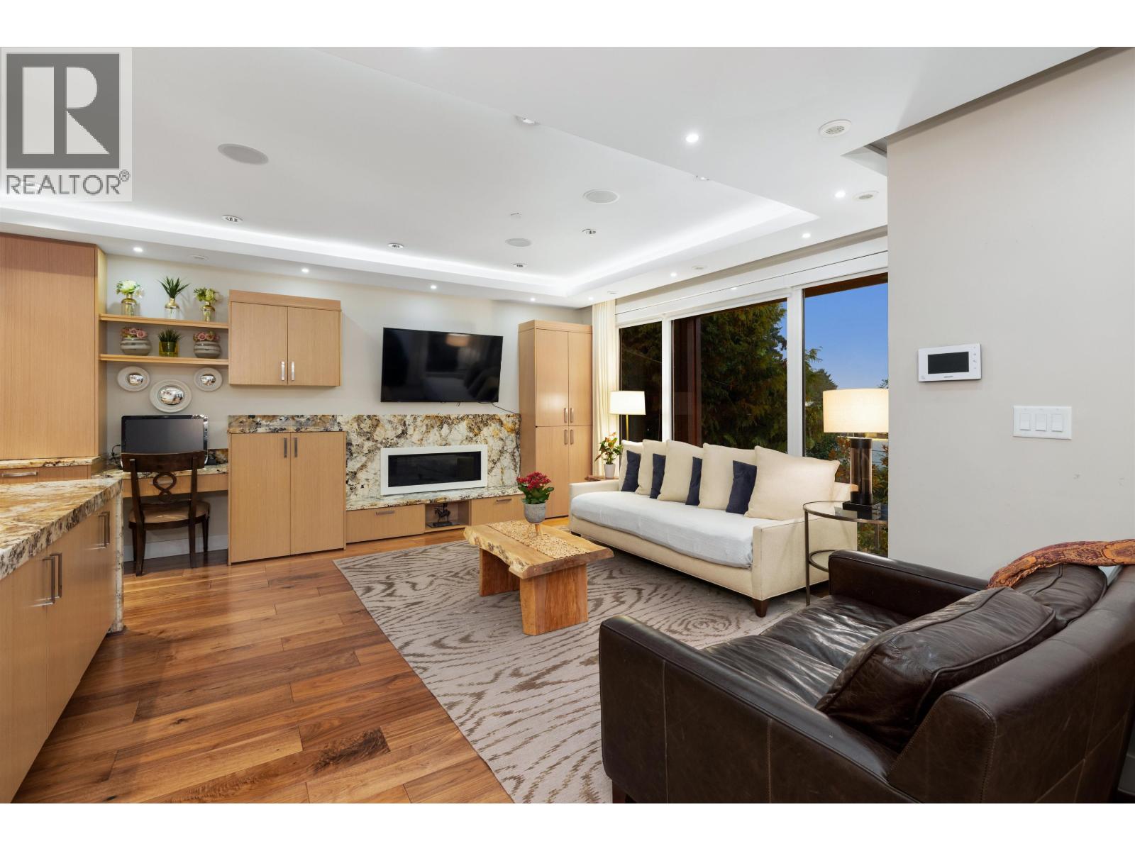 2449 KINGS AVENUE, West Vancouver