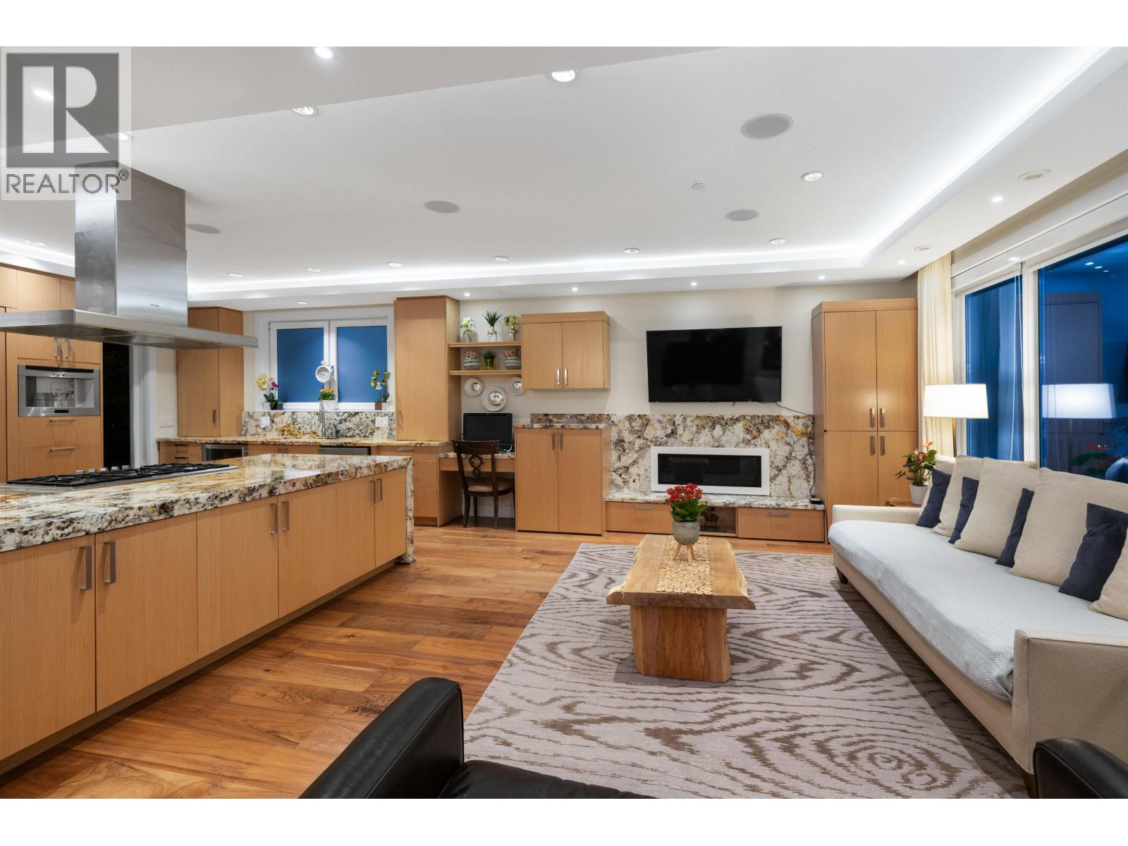 2449 KINGS AVENUE, West Vancouver