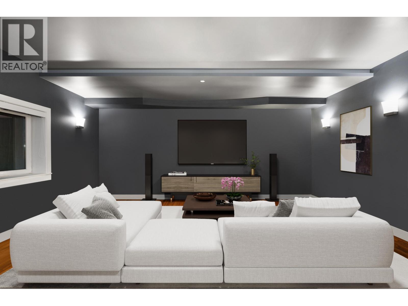 2449 KINGS AVENUE, West Vancouver