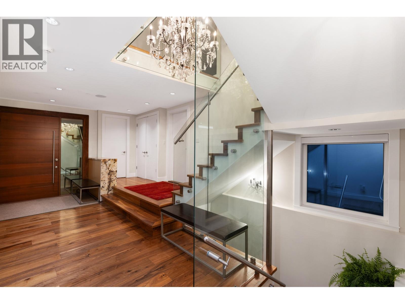 2449 KINGS AVENUE, West Vancouver