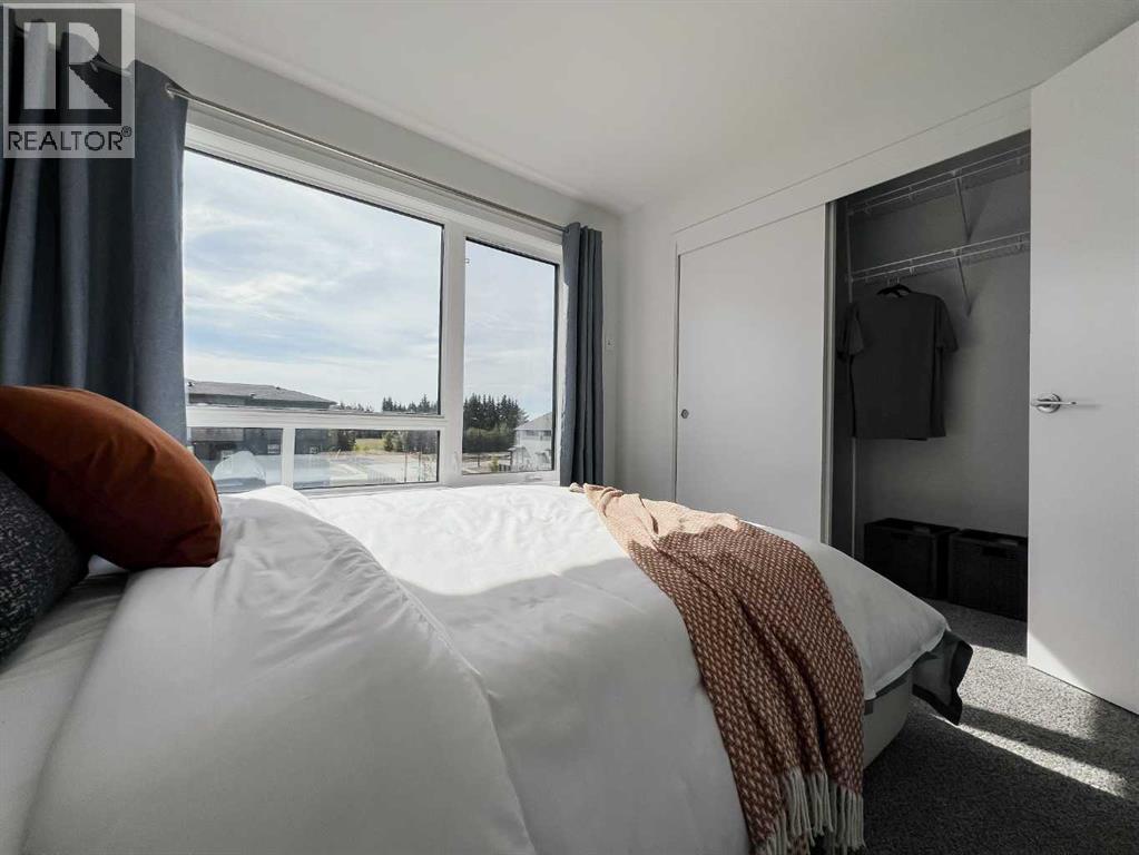 Single Family House for Sale in  Arbour Lake Court NW Arbour Lake Calgary 