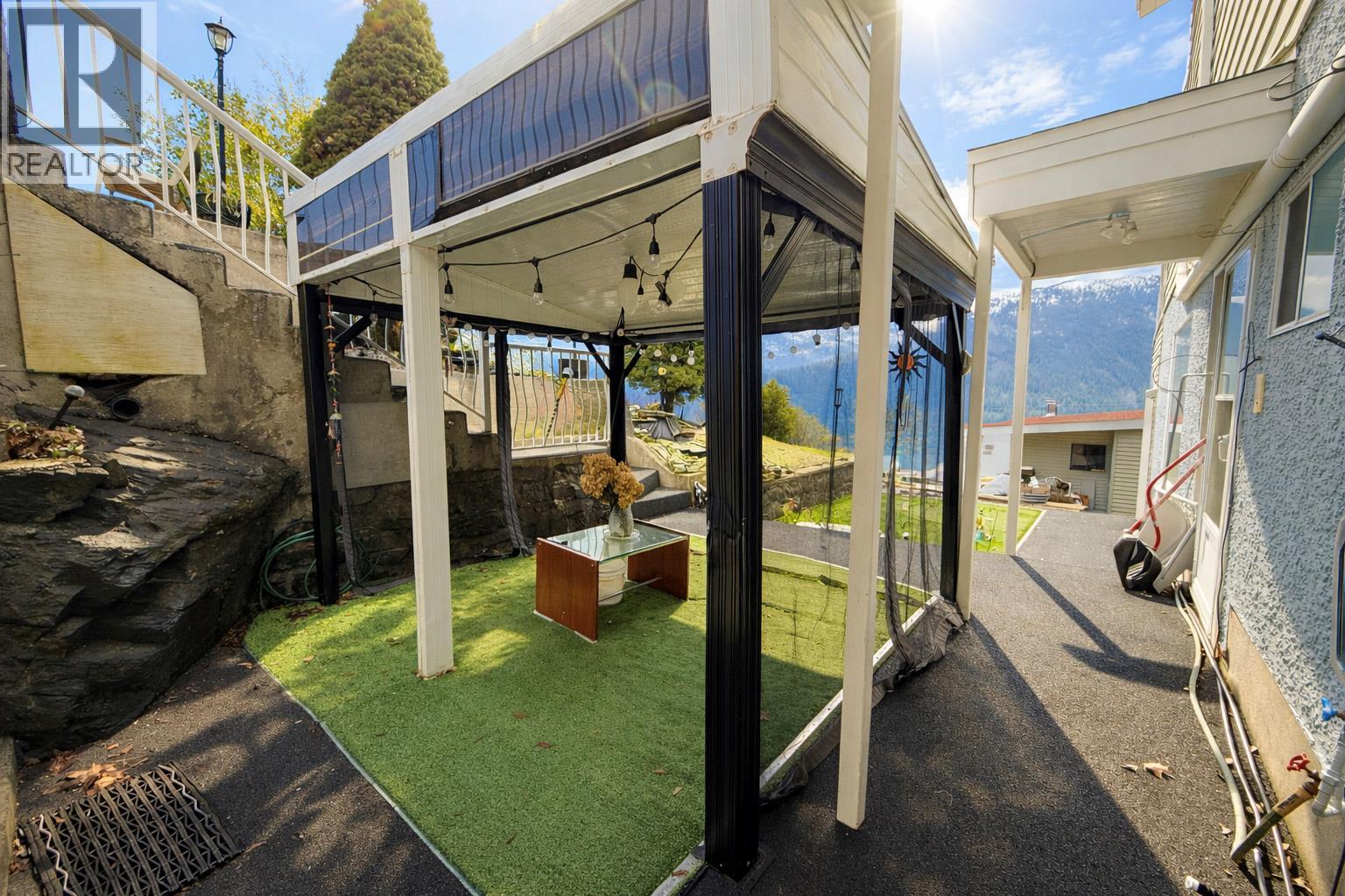 801 Houston Street, Nelson