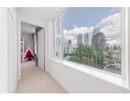 1 13359 Old Yale Road, Surrey, BC V3T0S4 Photo 9