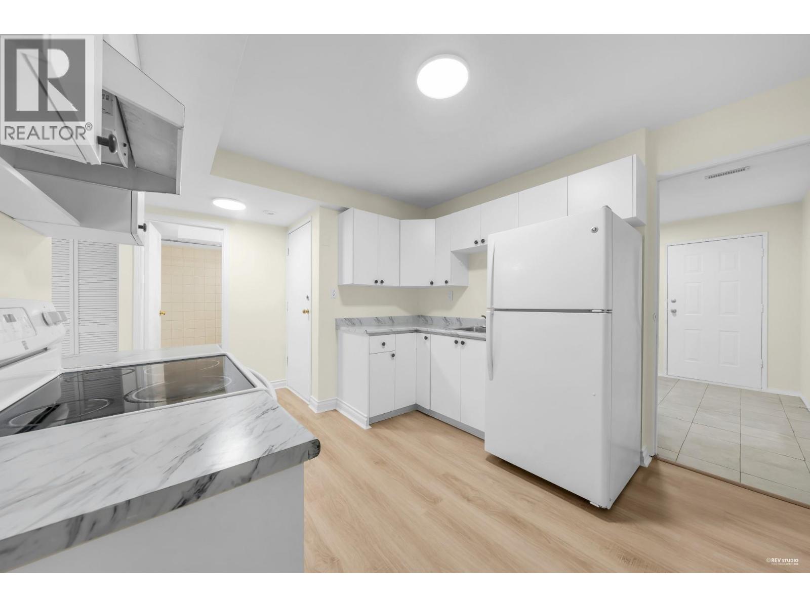 1382 SUTHERLAND AVENUE, Port Coquitlam