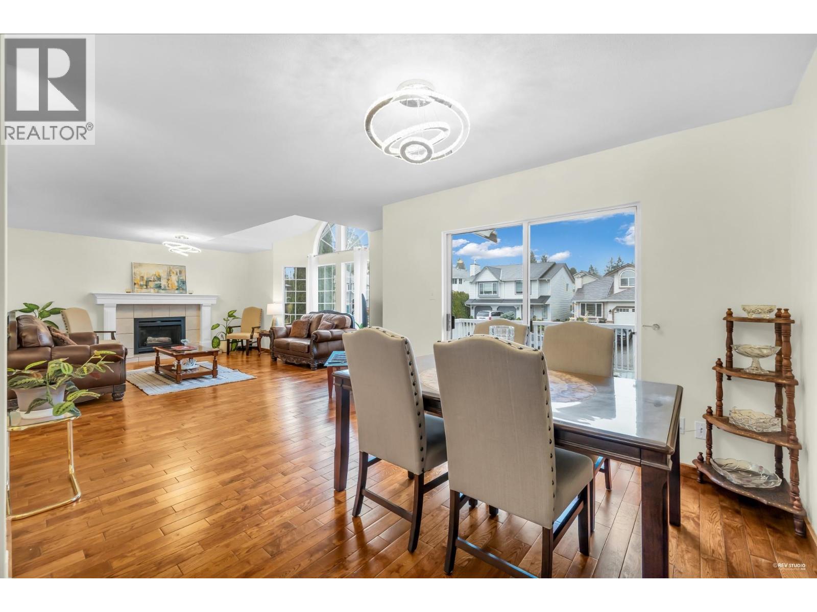 1382 SUTHERLAND AVENUE, Port Coquitlam