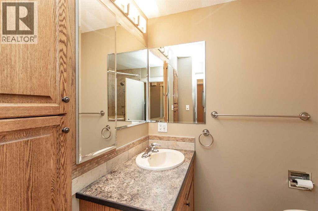 5210 47 Street, Lacombe