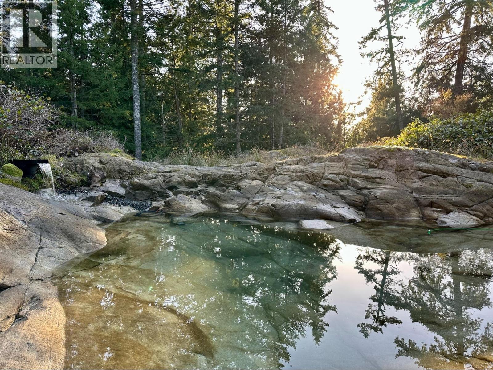831 WINDJAMMER ROAD, Bowen Island