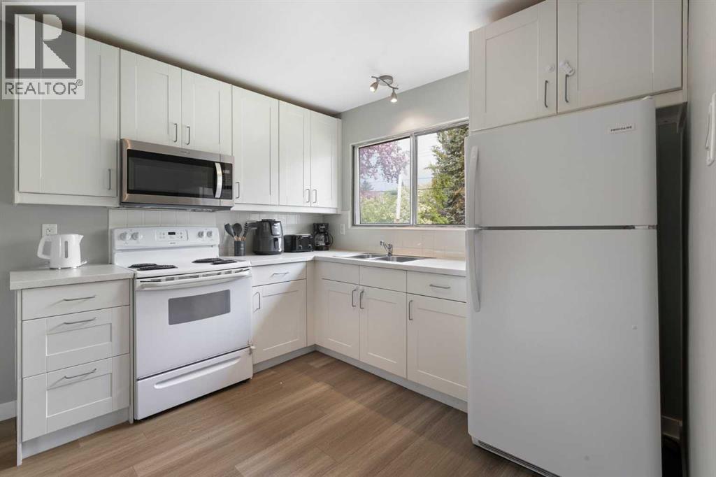 Single Family House Bungalow for Sale in  Gordon Drive SW Glamorgan Calgary 