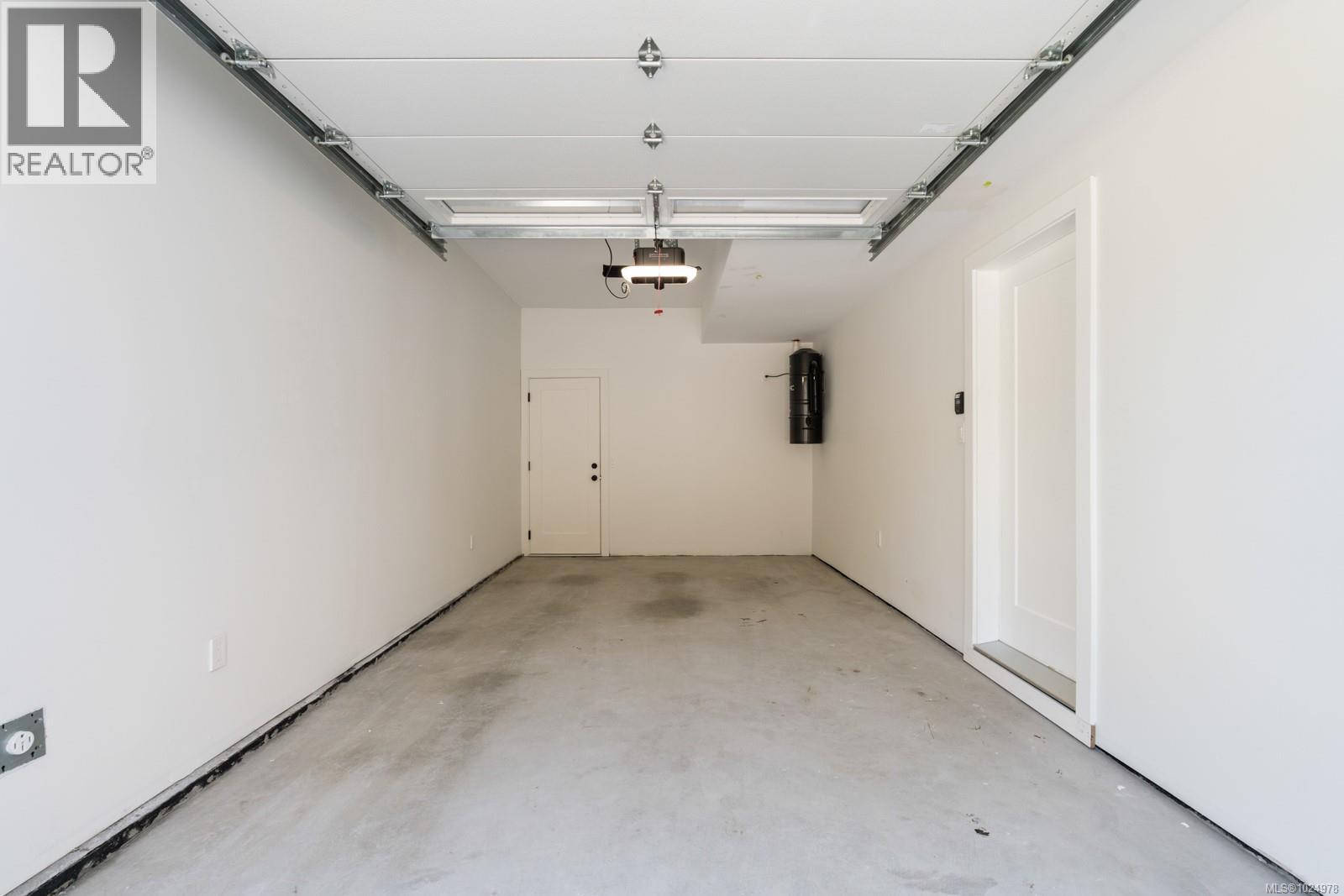  561 Belford Place, Langford